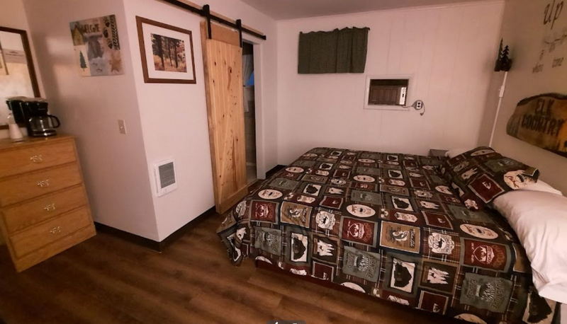 Atlanta Motel - From Web Listing (newer photo)